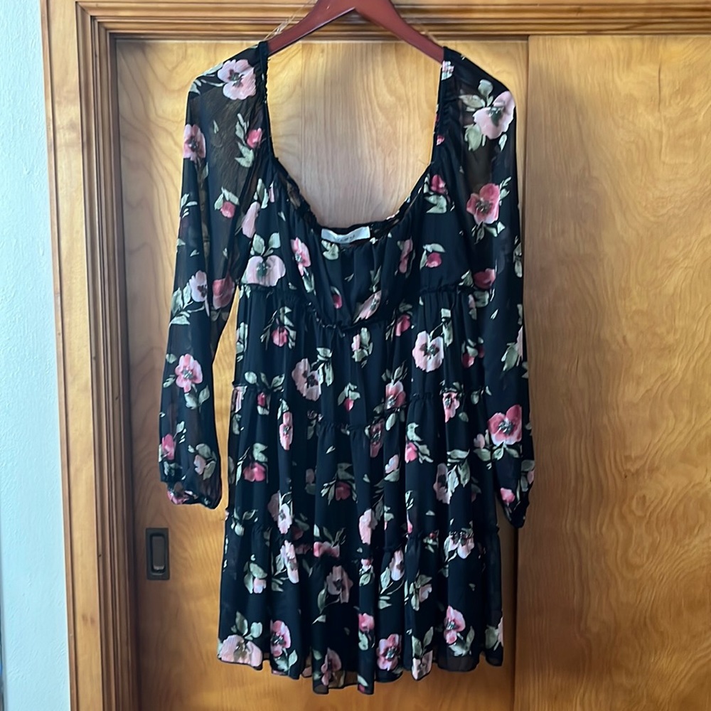 Juniors off the shoulder dress